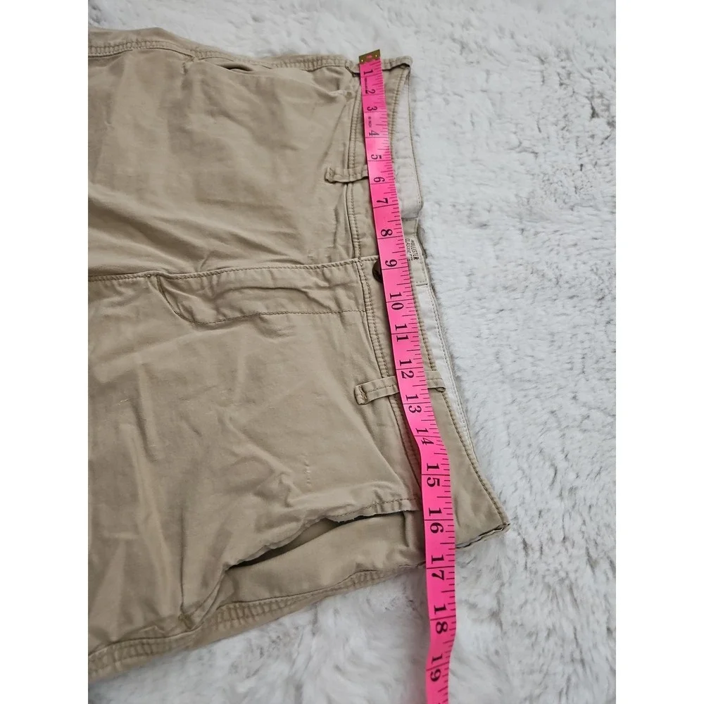 Hollister brand size